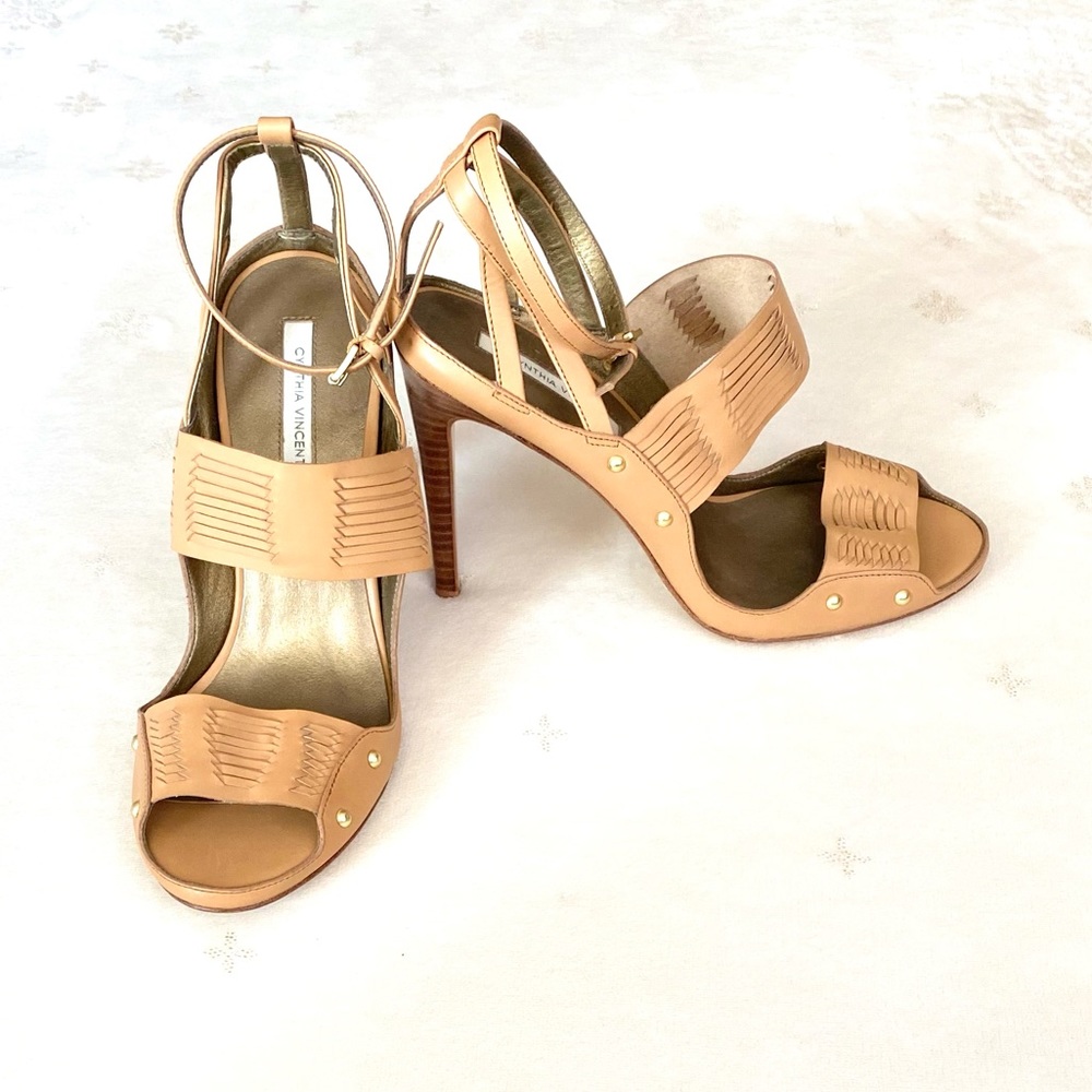 Cynthia Vincent Jigsaw Heels